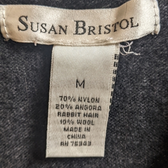 Susan Brisrol Black Wool/Angora/Nylon Cowl-Neck Tunic Sweater Medium EUC - Picture 4 of 6